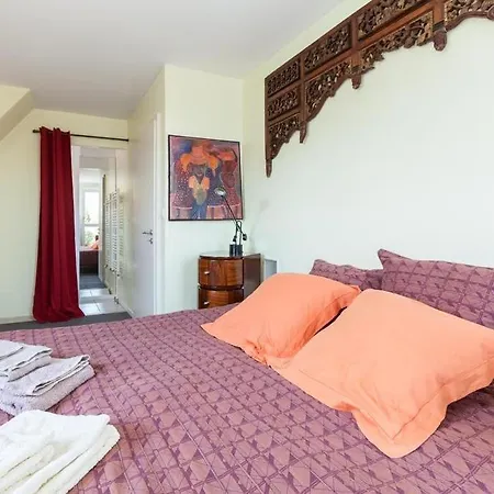 Maison D'hotes- Little Indonesia *